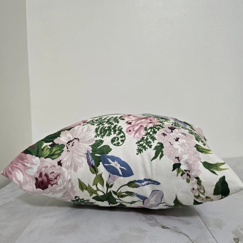 Floral Rose Cottage Bouquet 1950s style mid 20th‎ Century Accent Pillow 12